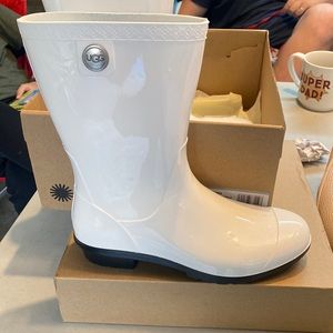 Sienna ugg rain boots